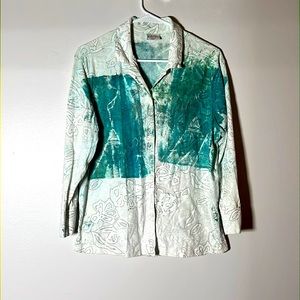 Button-up designed shirt